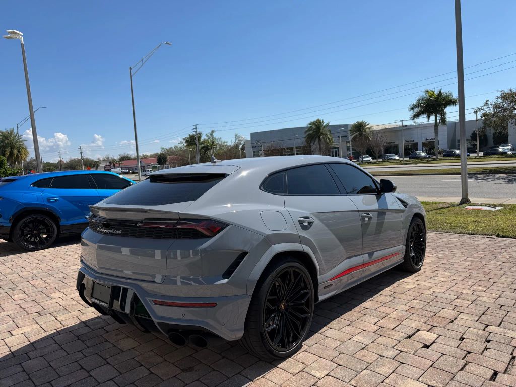 2025 Lamborghini Urus Plug-In Hybrid SE AWD