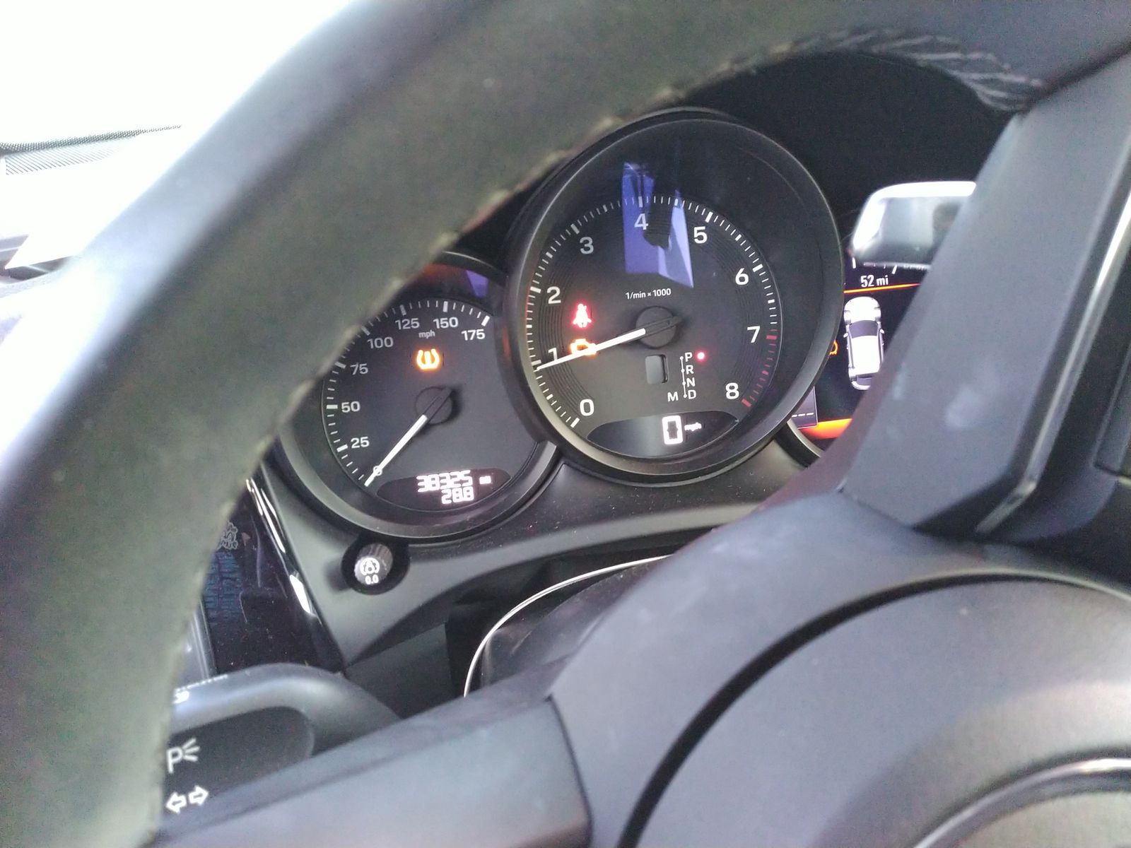 2022 Porsche Macan Base AWD