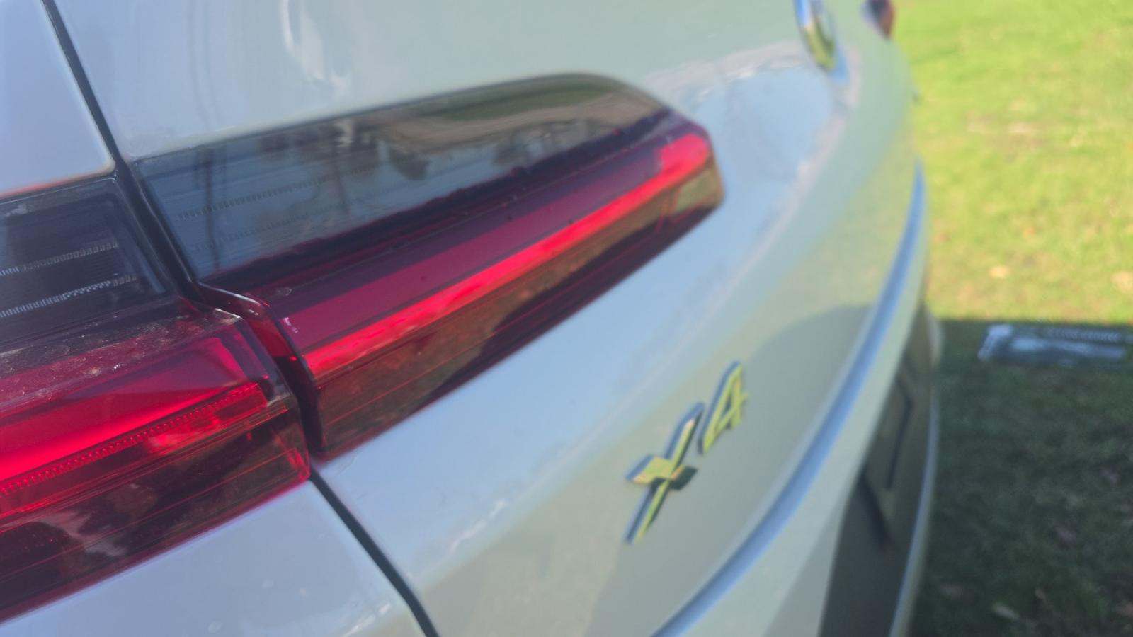 2022 BMW X4 xDrive30i AWD