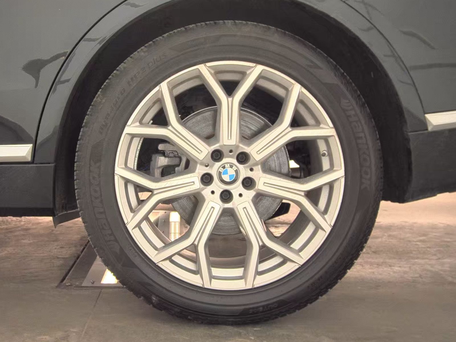 2023 BMW X7 xDrive40i AWD