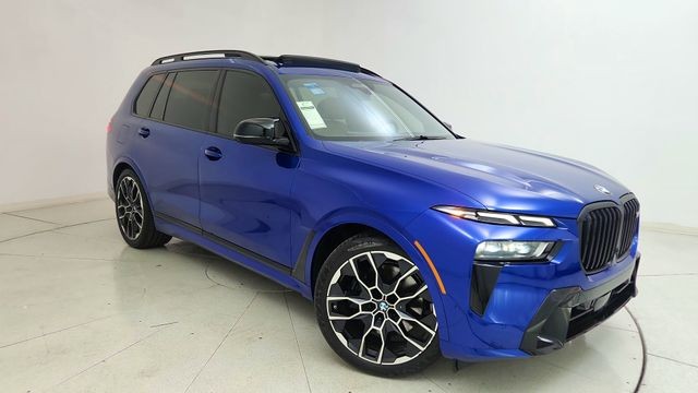 2025 BMW X7 M60i AWD