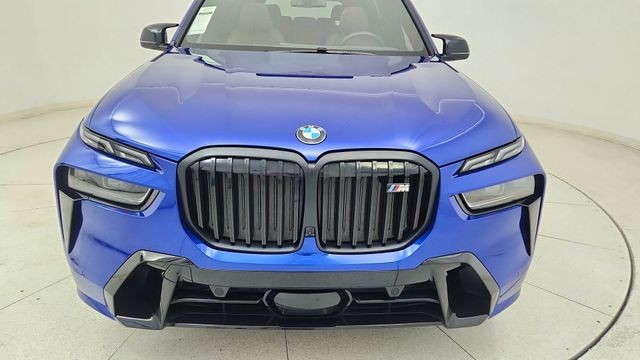 2025 BMW X7 M60i AWD
