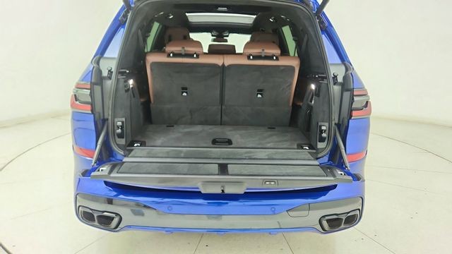 2025 BMW X7 M60i AWD