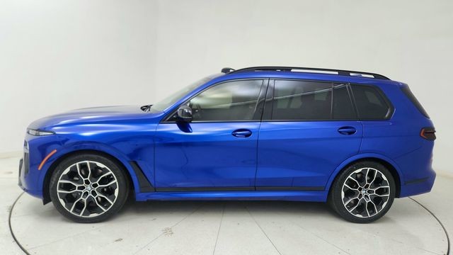 2025 BMW X7 M60i AWD