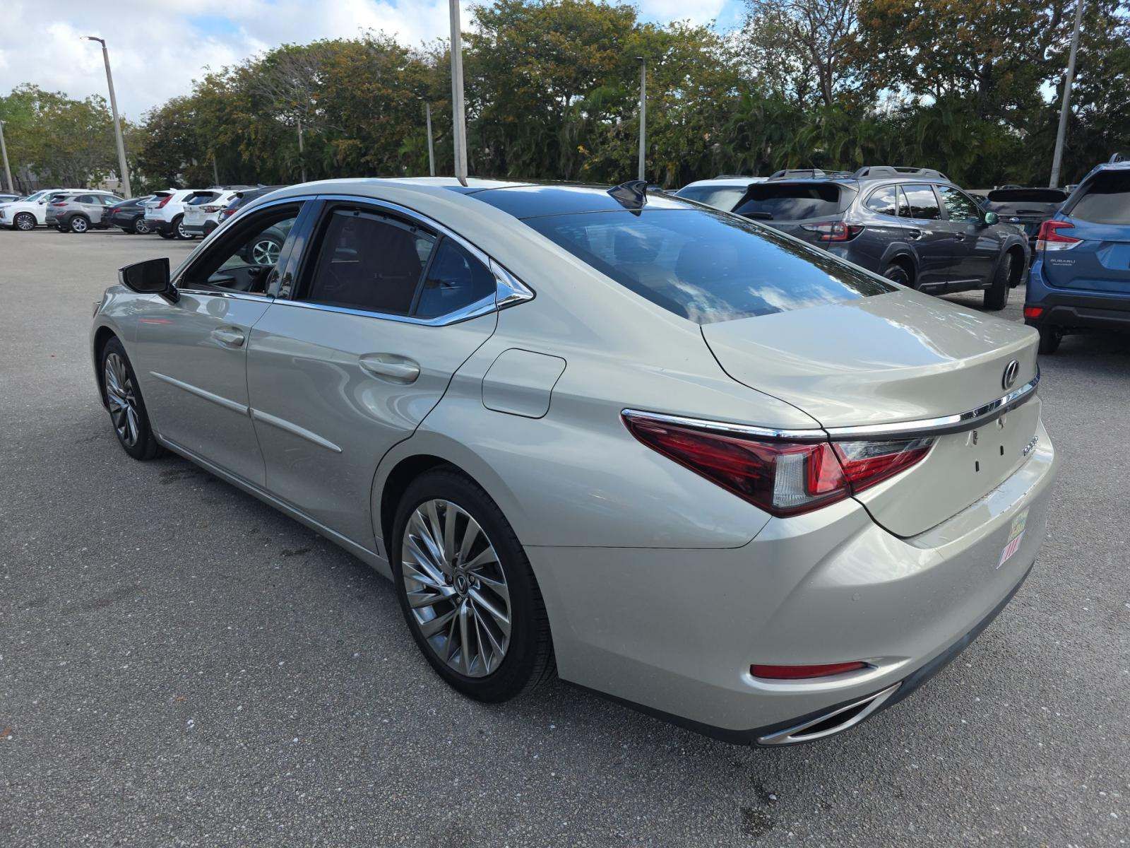 2019 Lexus ES ES 350 Ultra Luxury FWD