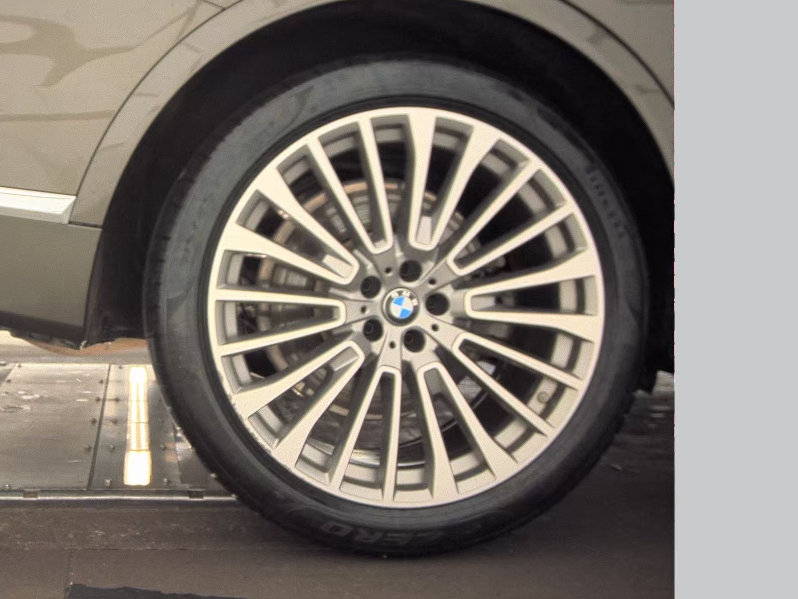 2020 BMW X7 xDrive40i AWD