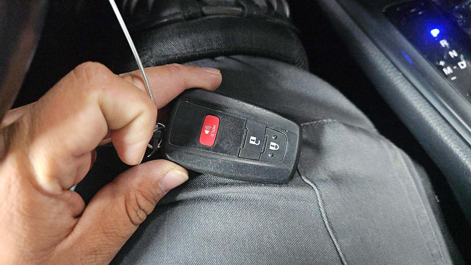 2018 Toyota C-HR XLE Premium FWD