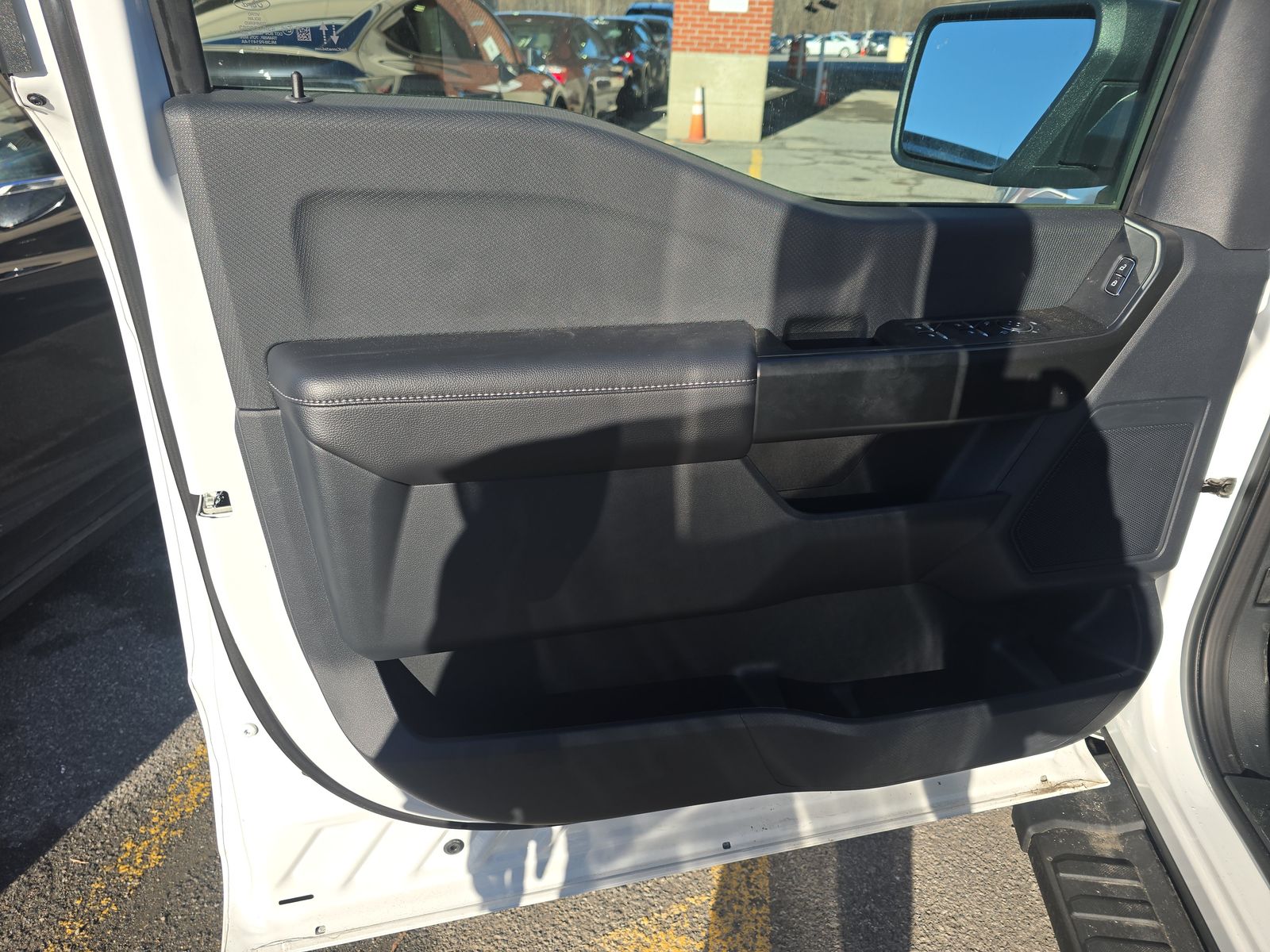 2025 Ford F-150 STX AWD