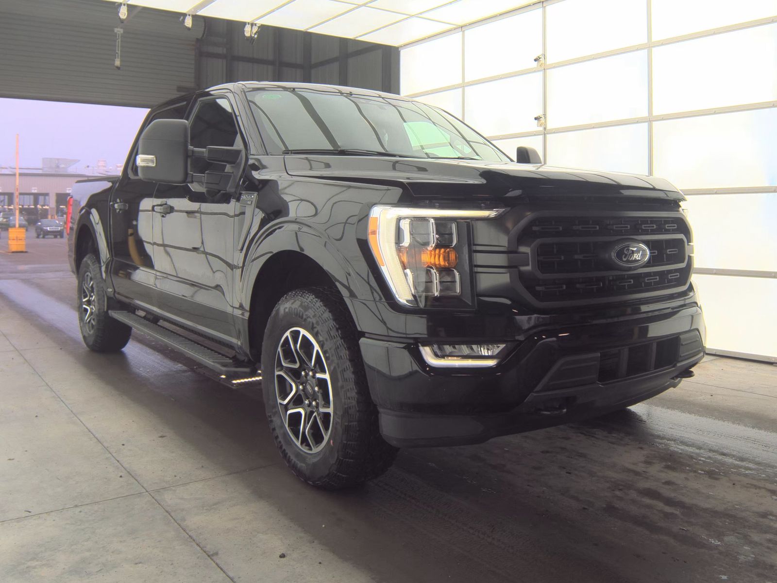 2023 Ford F-150 XLT AWD