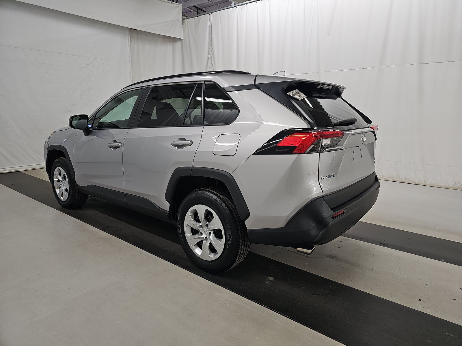2021 Toyota RAV4 LE AWD