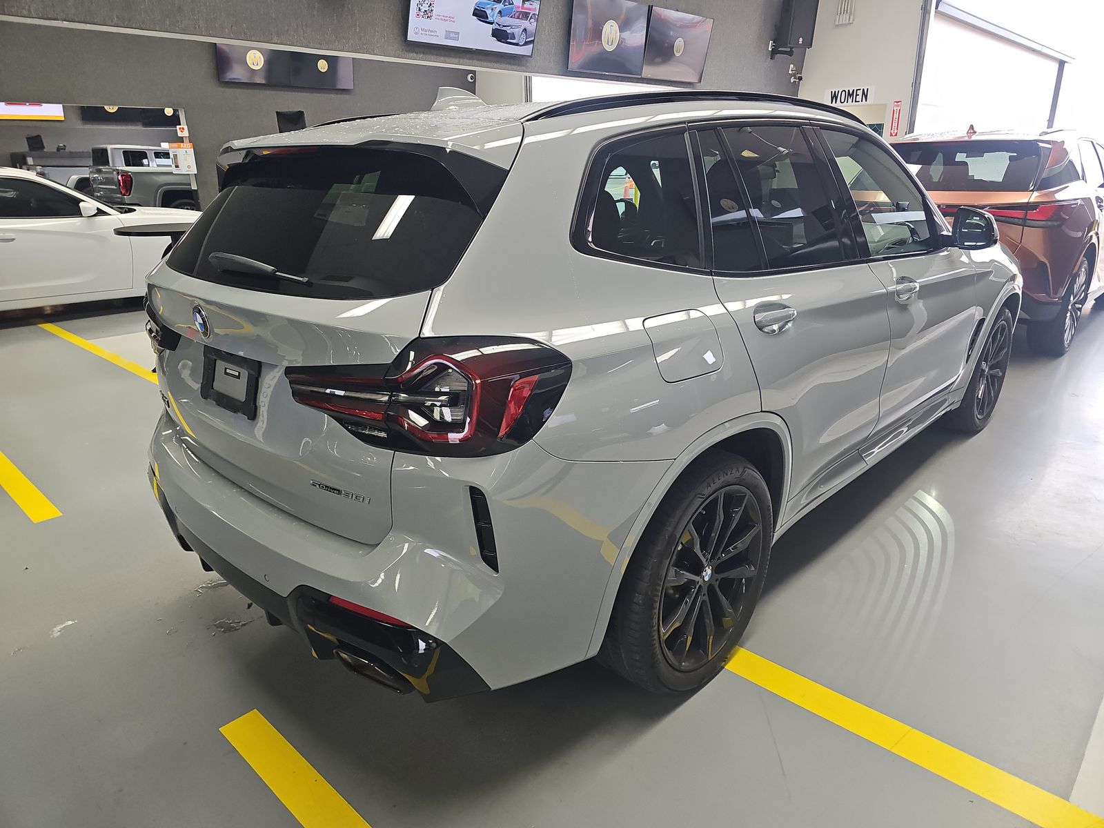 2023 BMW X3 sDrive30i RWD
