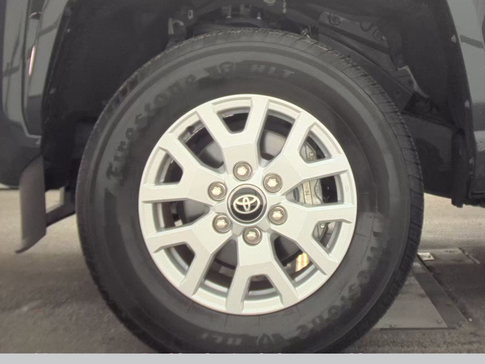 2024 Toyota Tacoma SR5 RWD