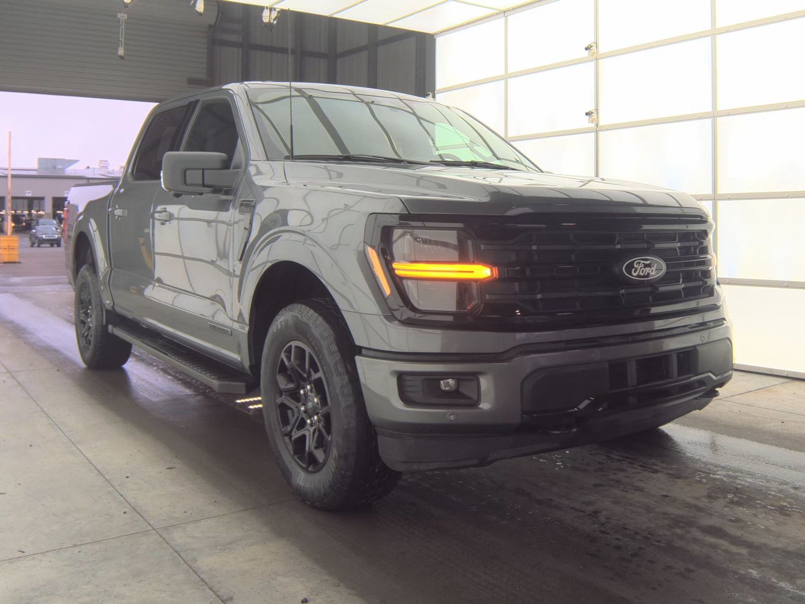 2024 Ford F-150 Hybrid XLT AWD