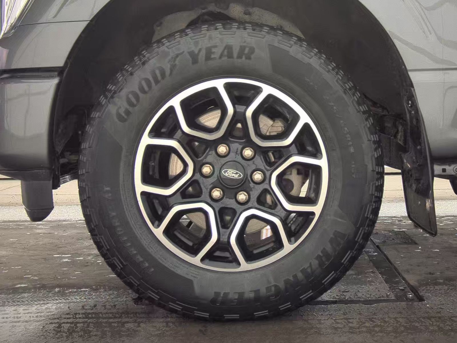 2023 Ford F-150 XLT AWD