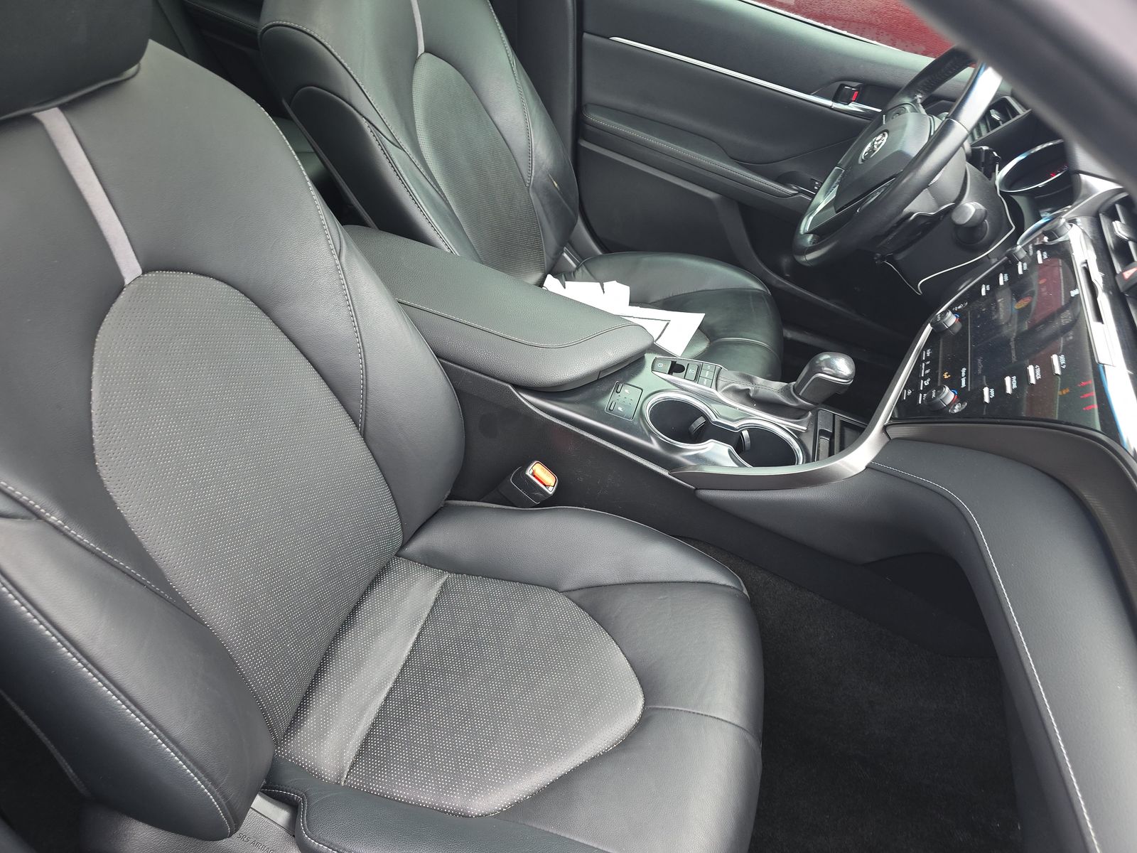 2020 Toyota Camry XSE FWD