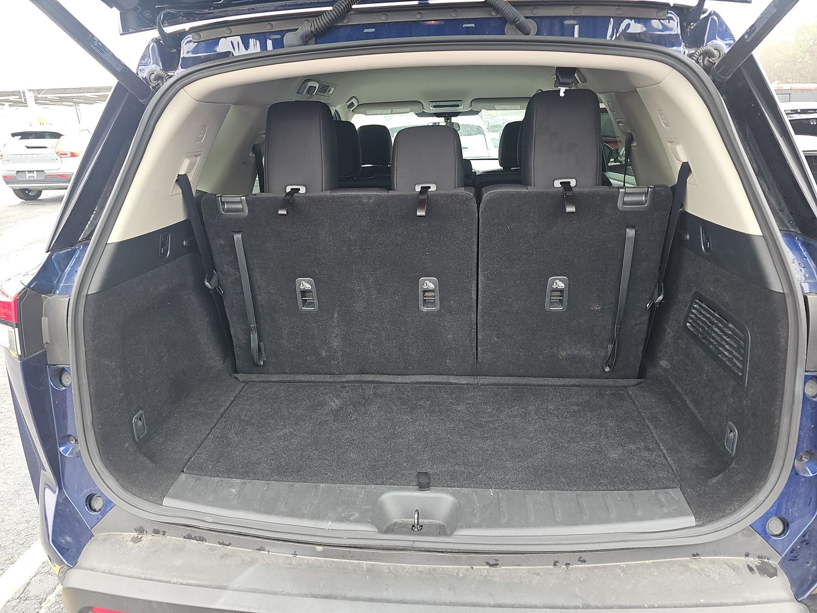 2025 Nissan Pathfinder SV AWD