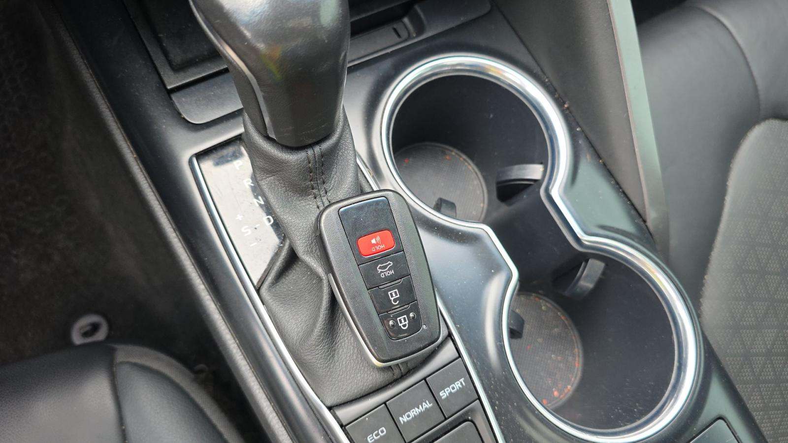 2020 Toyota Camry XSE FWD