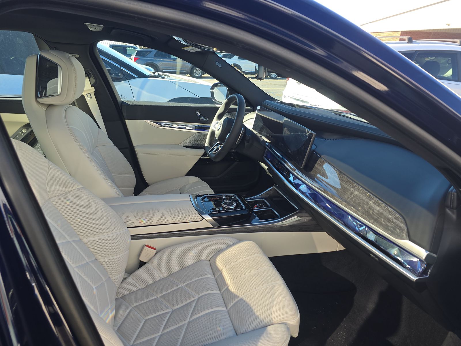 2024 BMW 7 Series 760i xDrive AWD