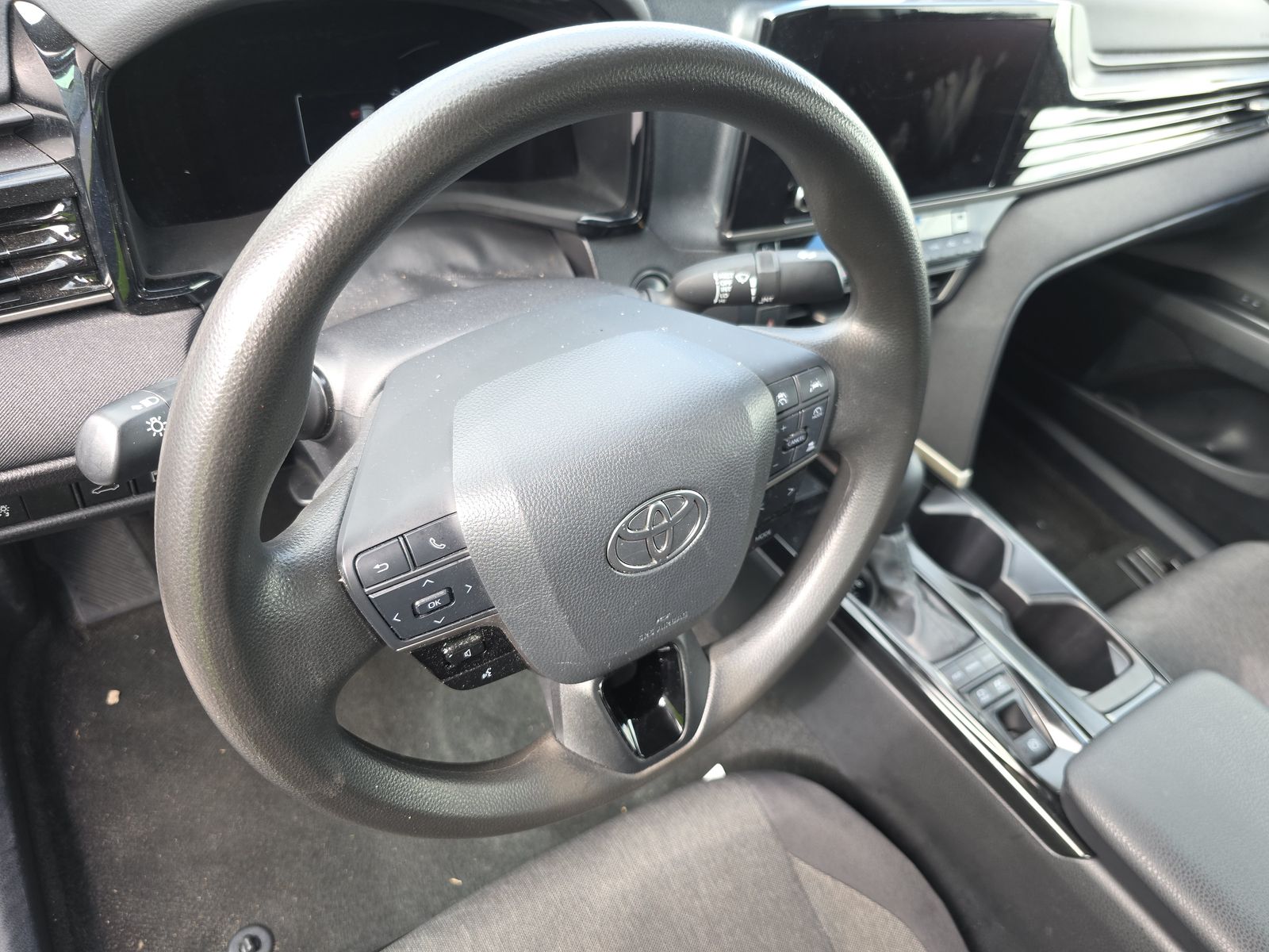 2025 Toyota Camry LE FWD