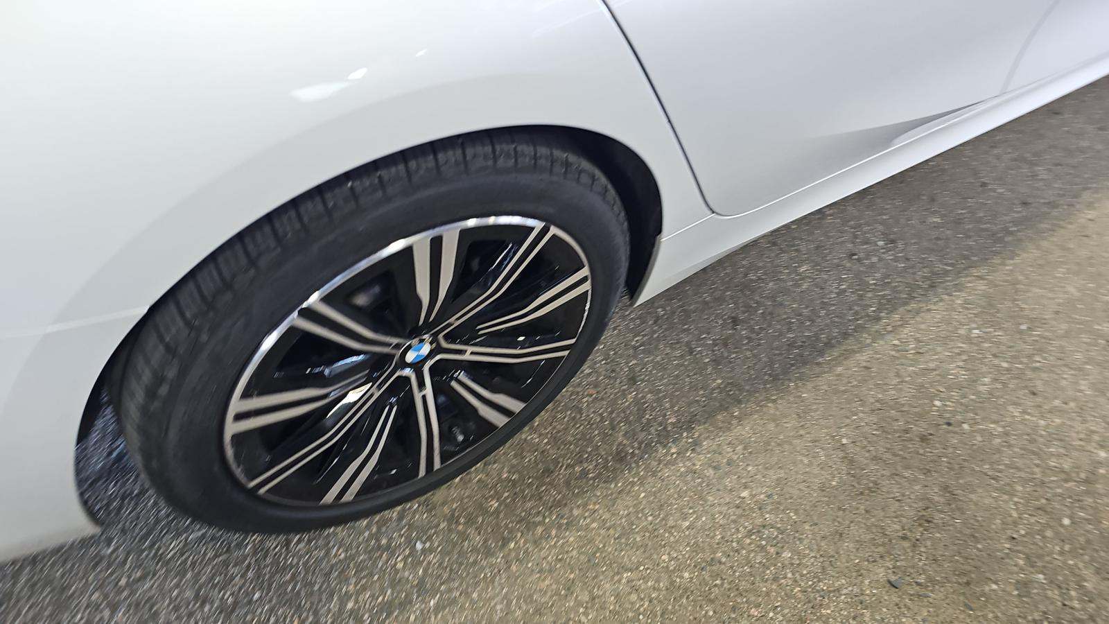 2025 BMW 3 Series 330i xDrive AWD