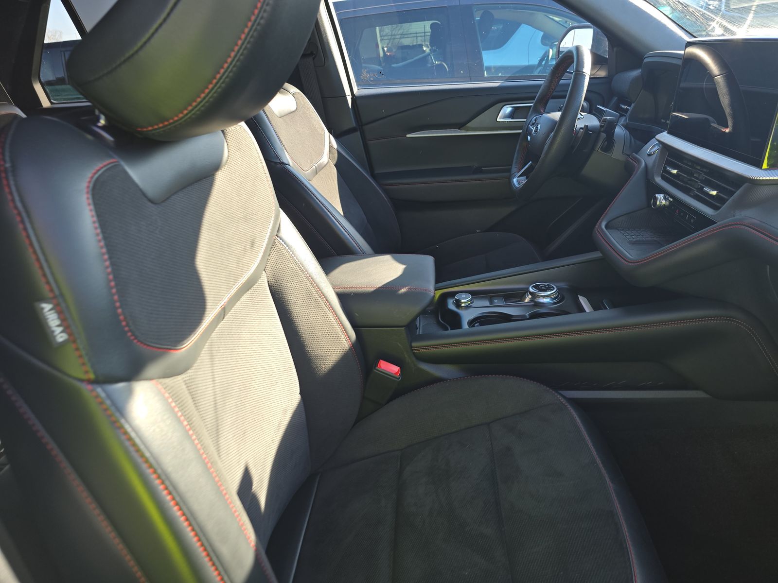 2025 Ford Explorer ST AWD