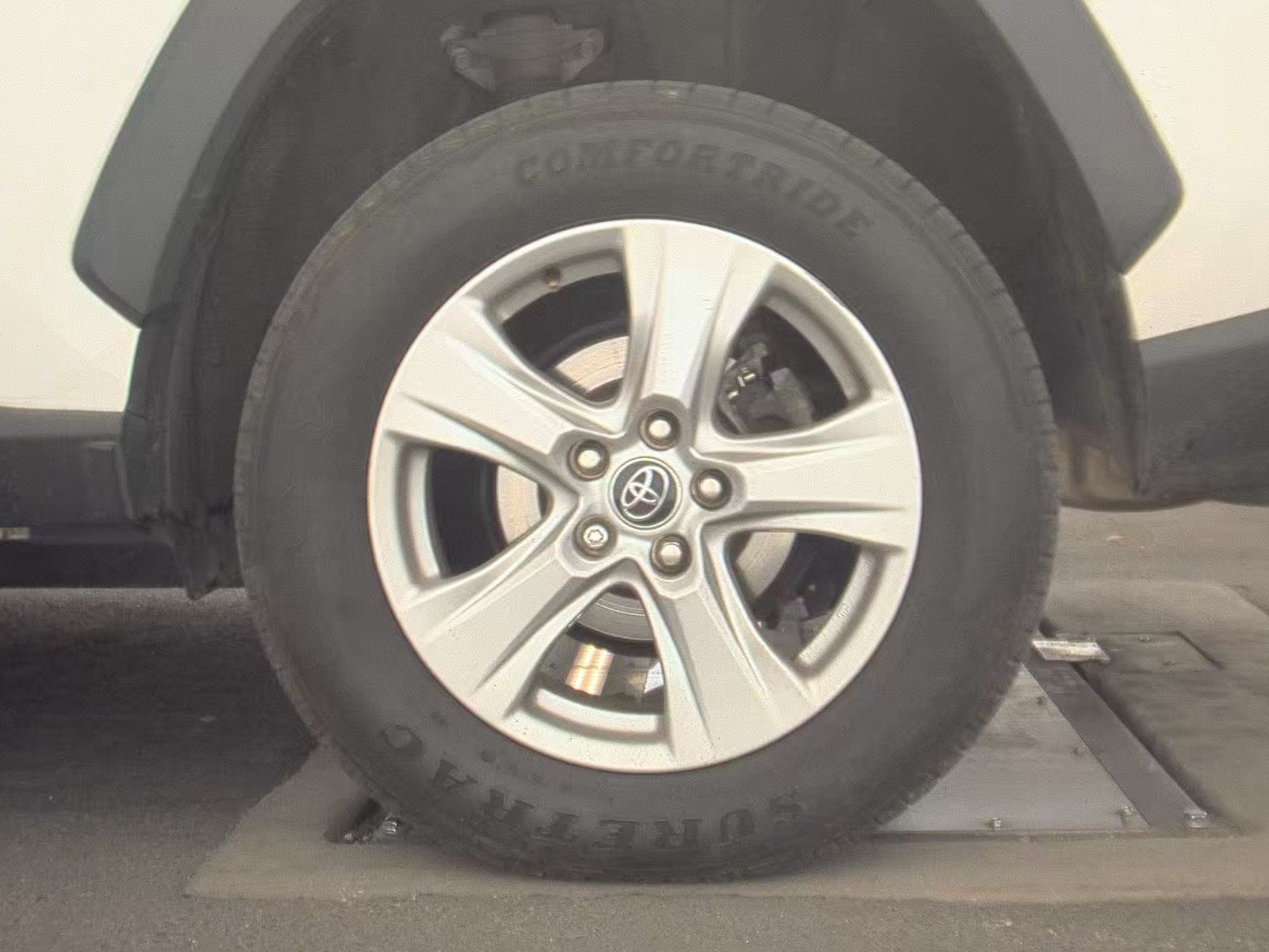 2020 Toyota RAV4 XLE AWD