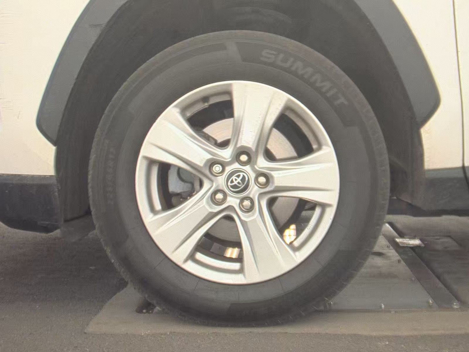 2020 Toyota RAV4 XLE AWD