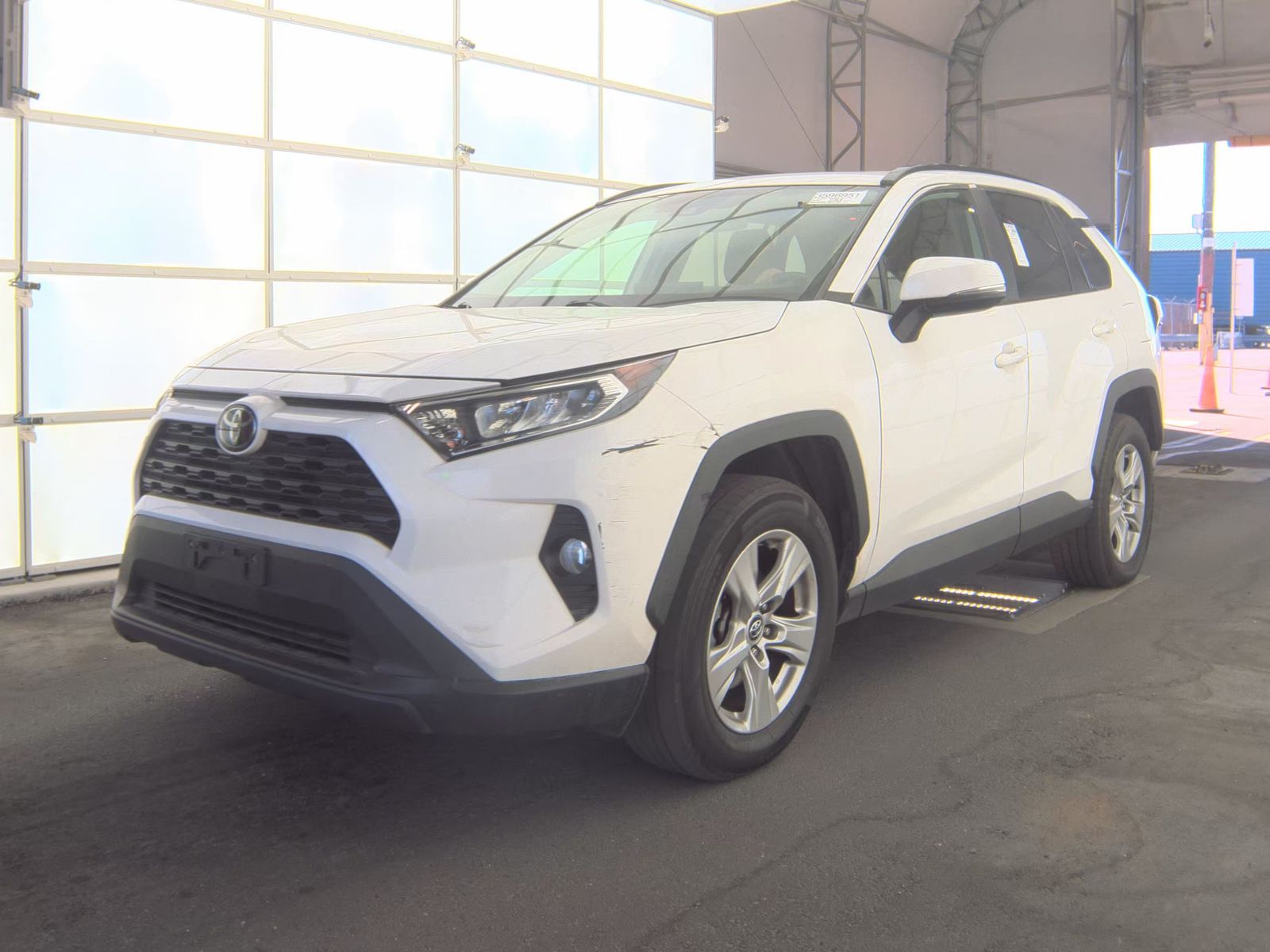 2020 Toyota RAV4 XLE AWD