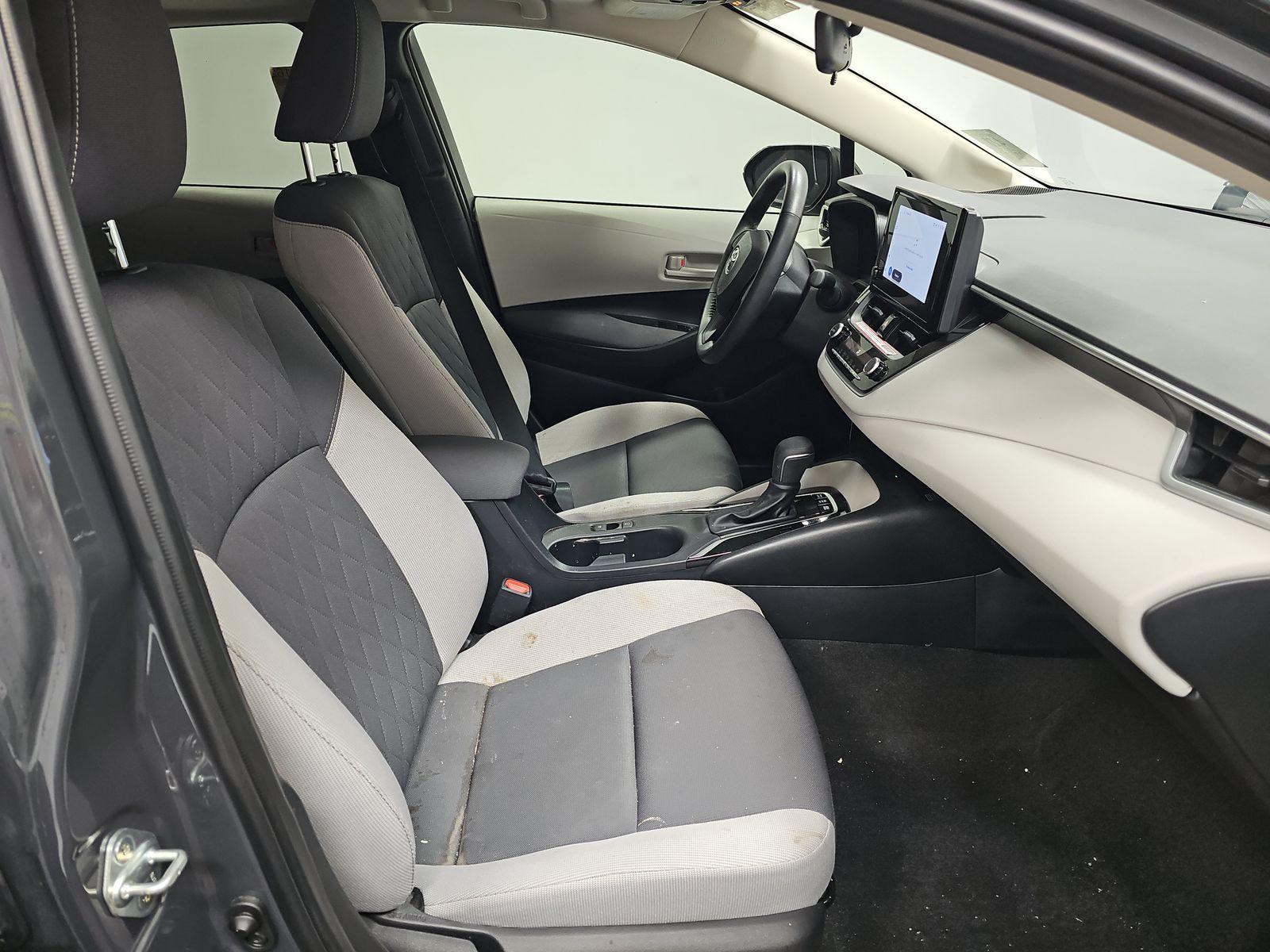 2024 Toyota Corolla Hybrid LE FWD