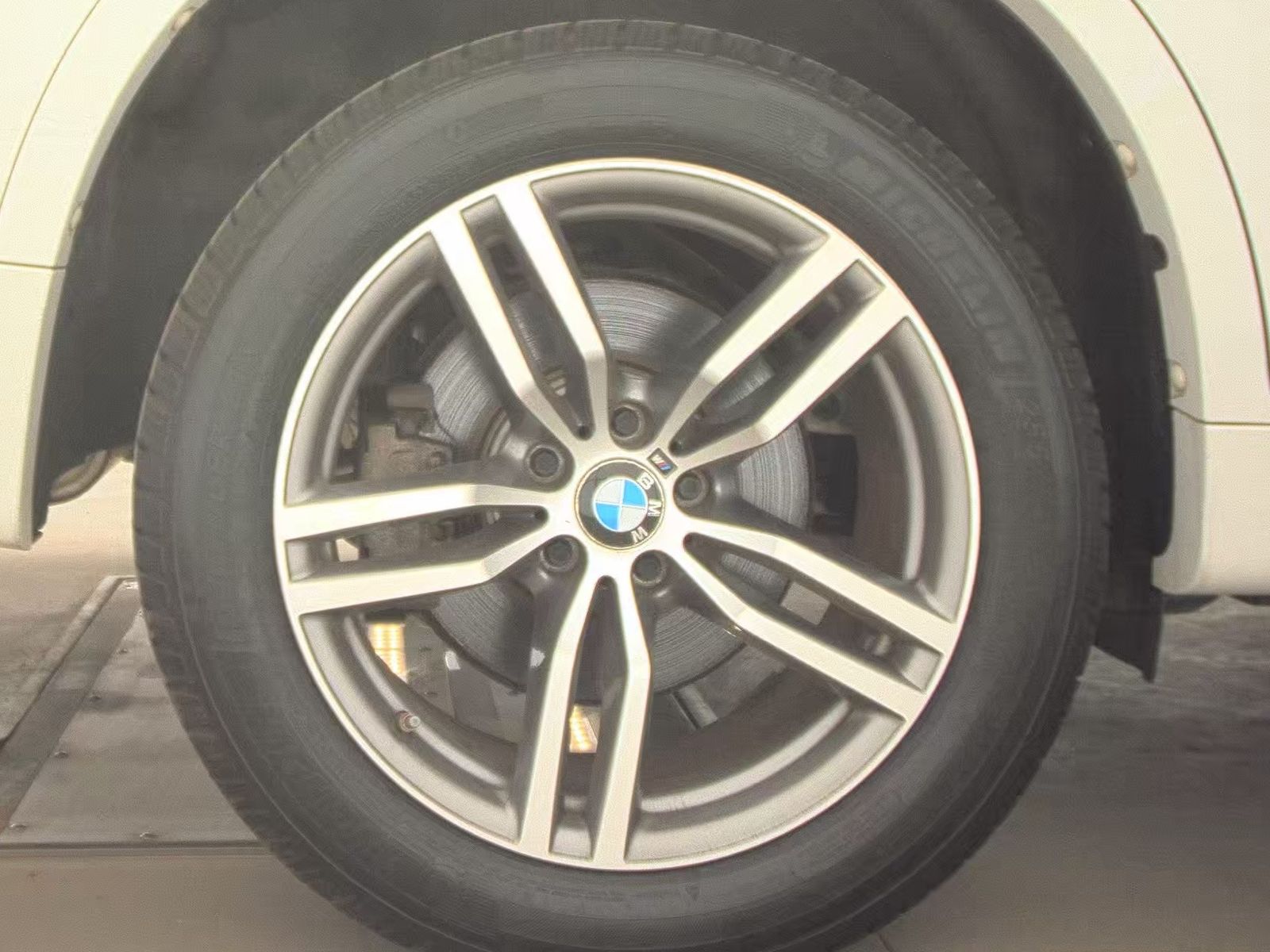 2017 BMW X6 xDrive50i AWD