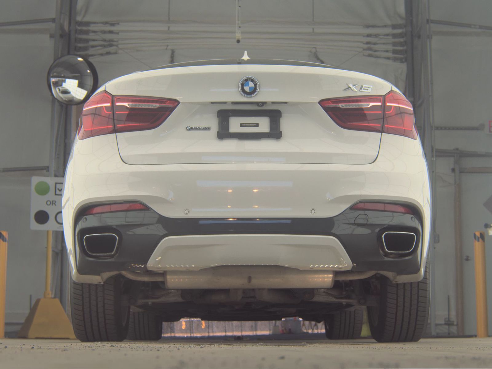 2017 BMW X6 xDrive50i AWD