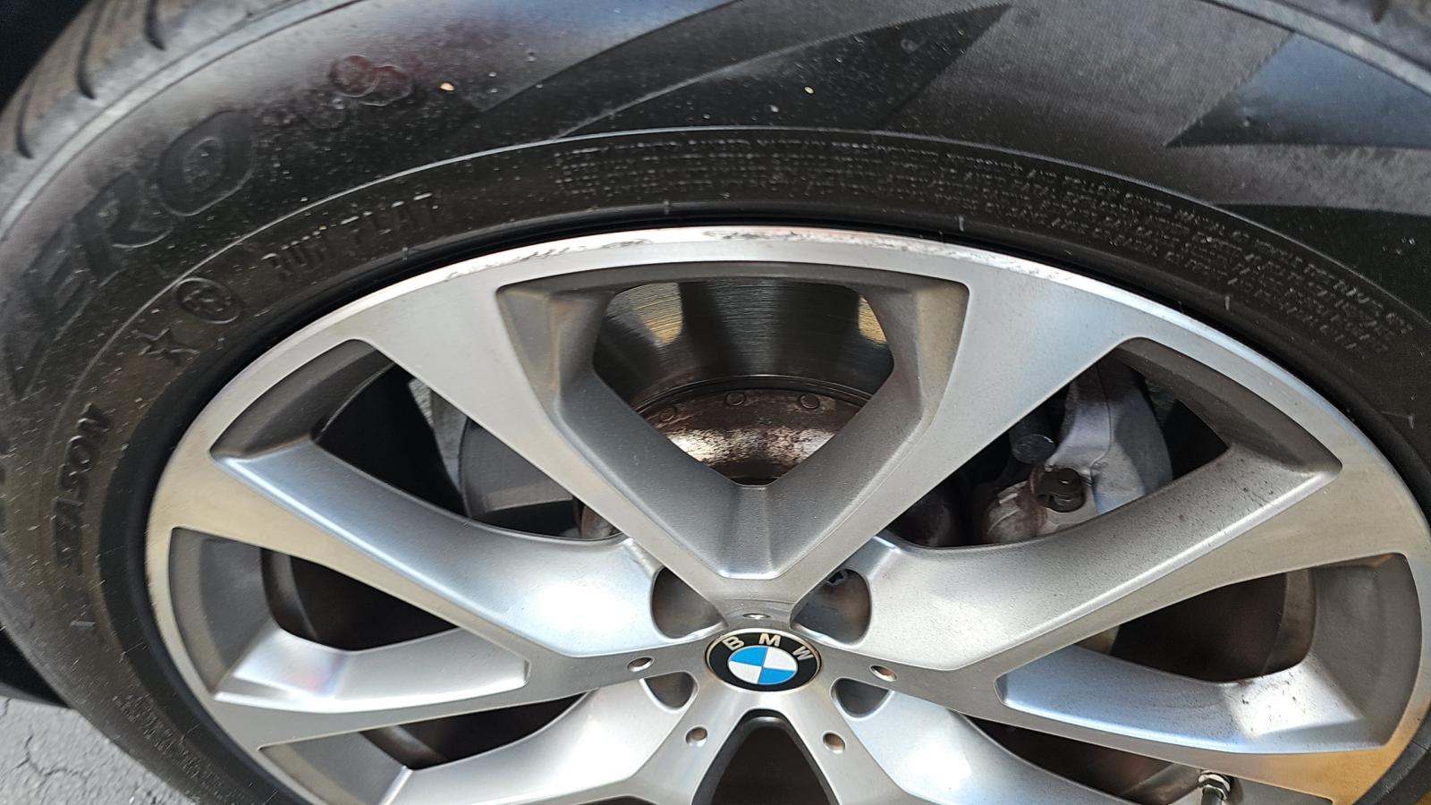 2022 BMW X6 xDrive40i AWD