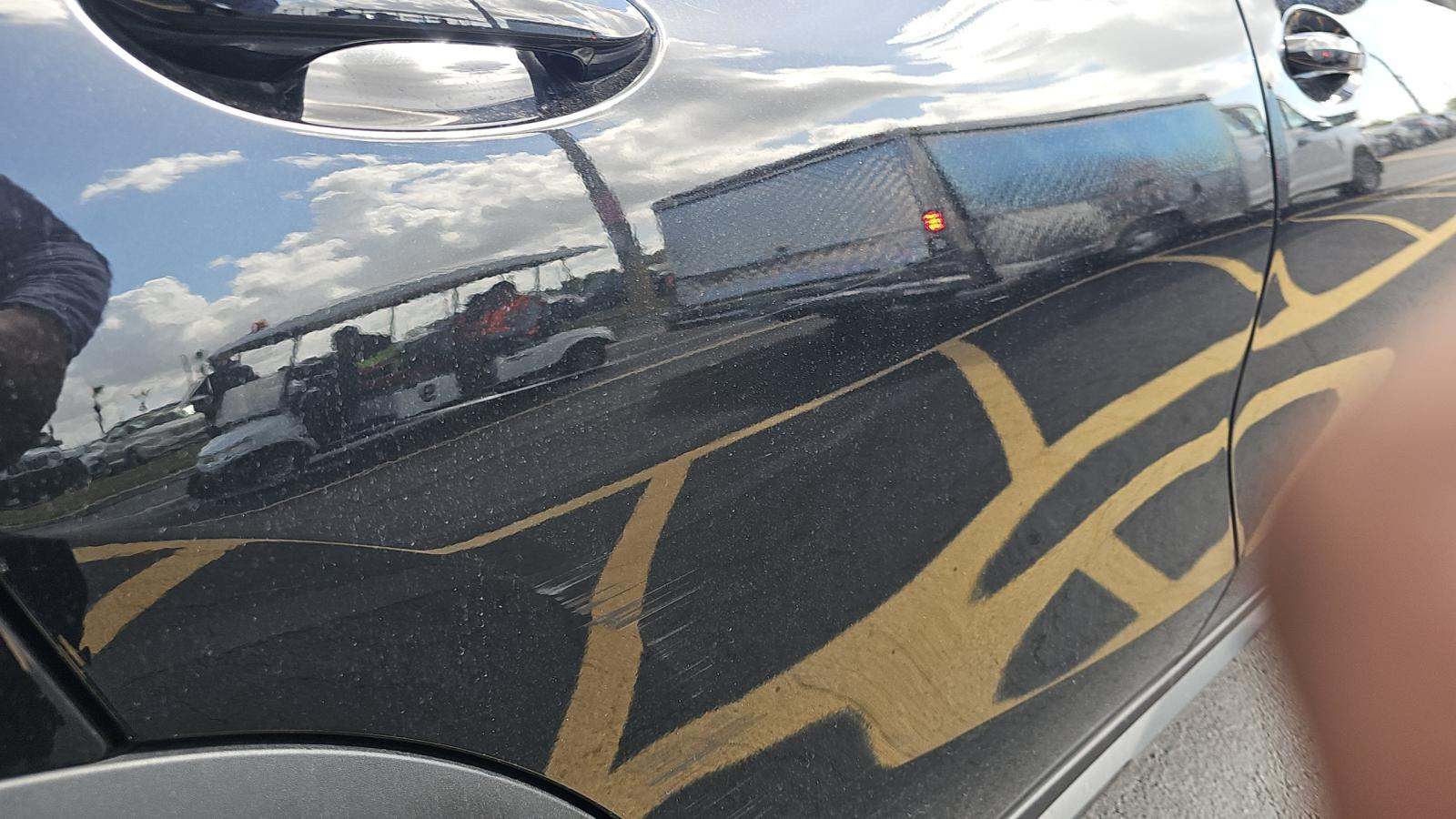 2022 BMW X6 xDrive40i AWD