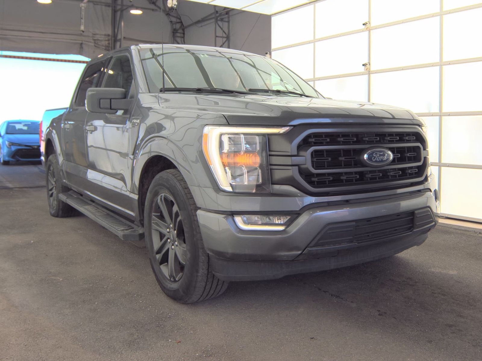 2023 Ford F-150 XLT RWD