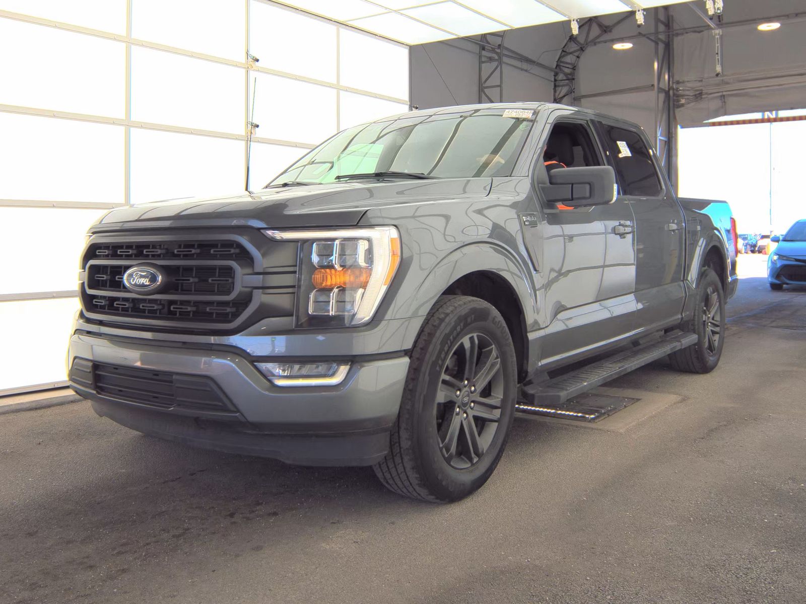 2023 Ford F-150 XLT RWD