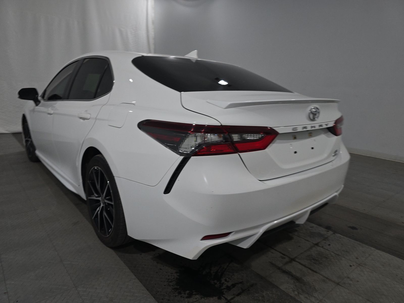 TOYOTA CAMRY - 7