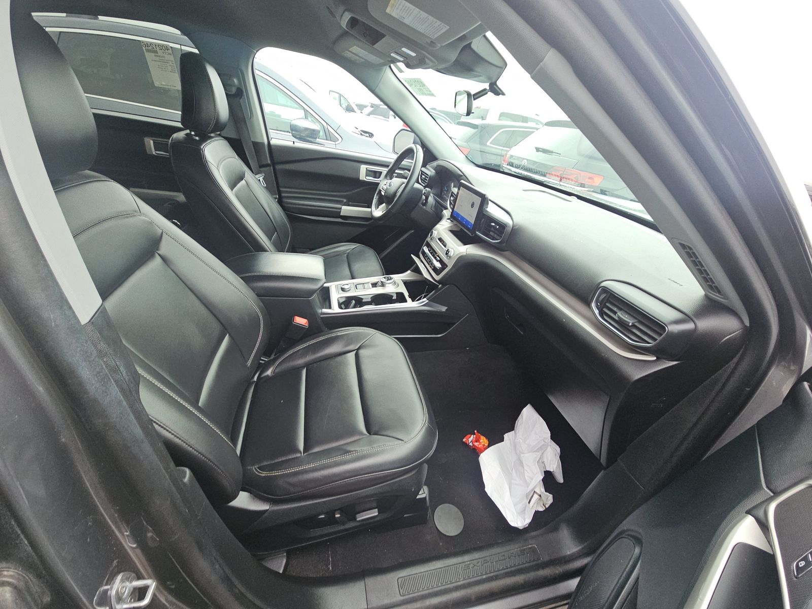 2023 Ford Explorer XLT AWD