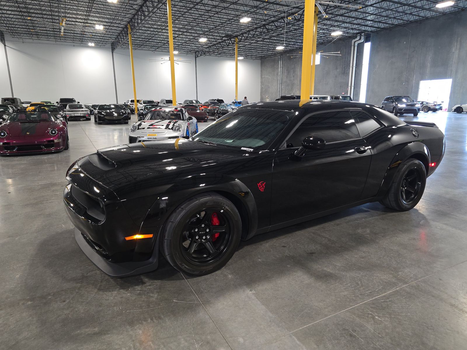 DODGE CHALLENGER - 1