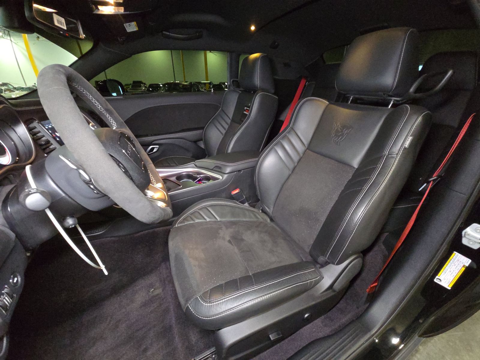 DODGE CHALLENGER - 8