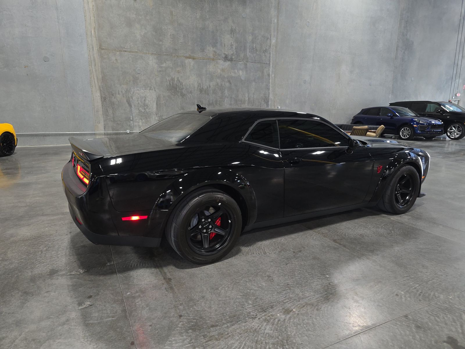 DODGE CHALLENGER - 5