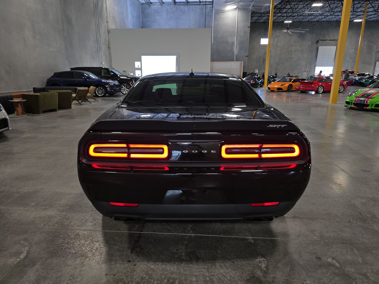 DODGE CHALLENGER - 6