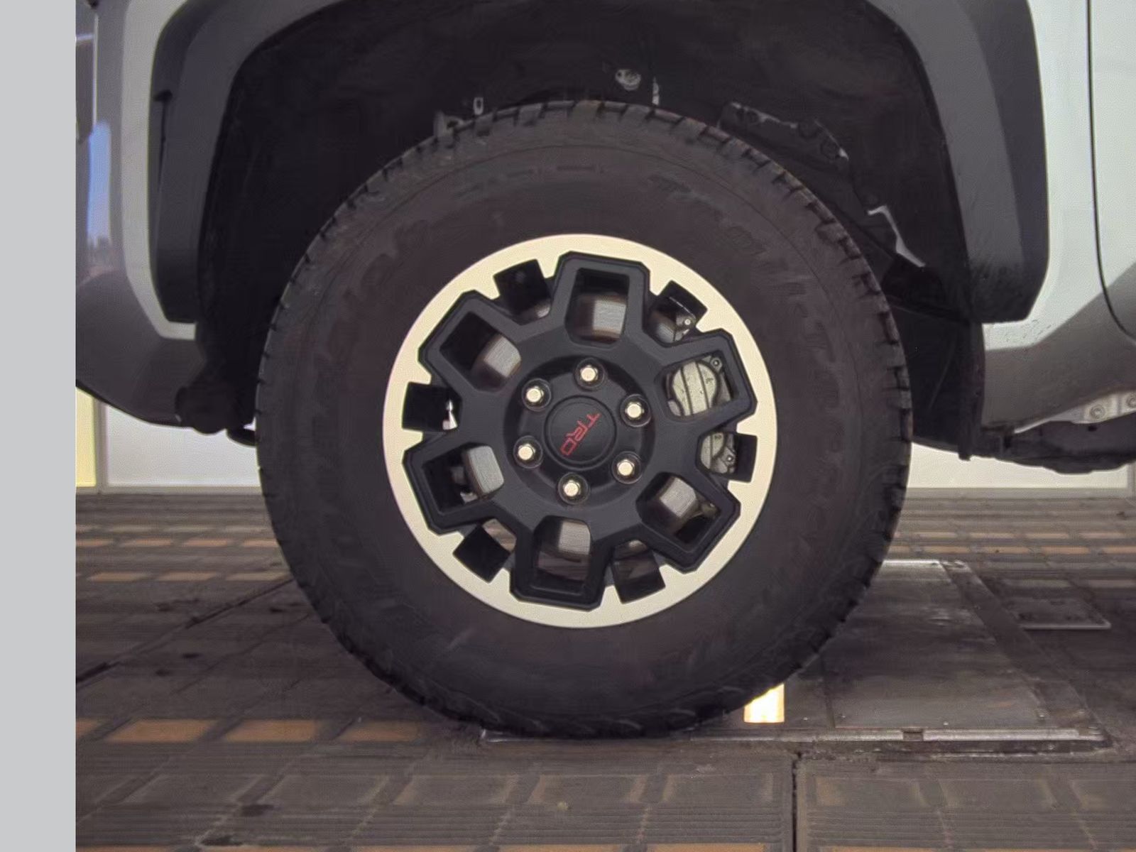 2025 Toyota Tacoma TRD Off-Road AWD