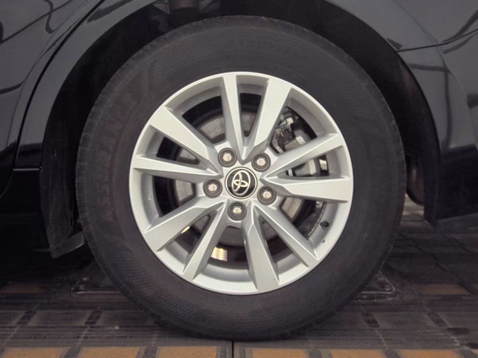 2025 Toyota Camry LE FWD