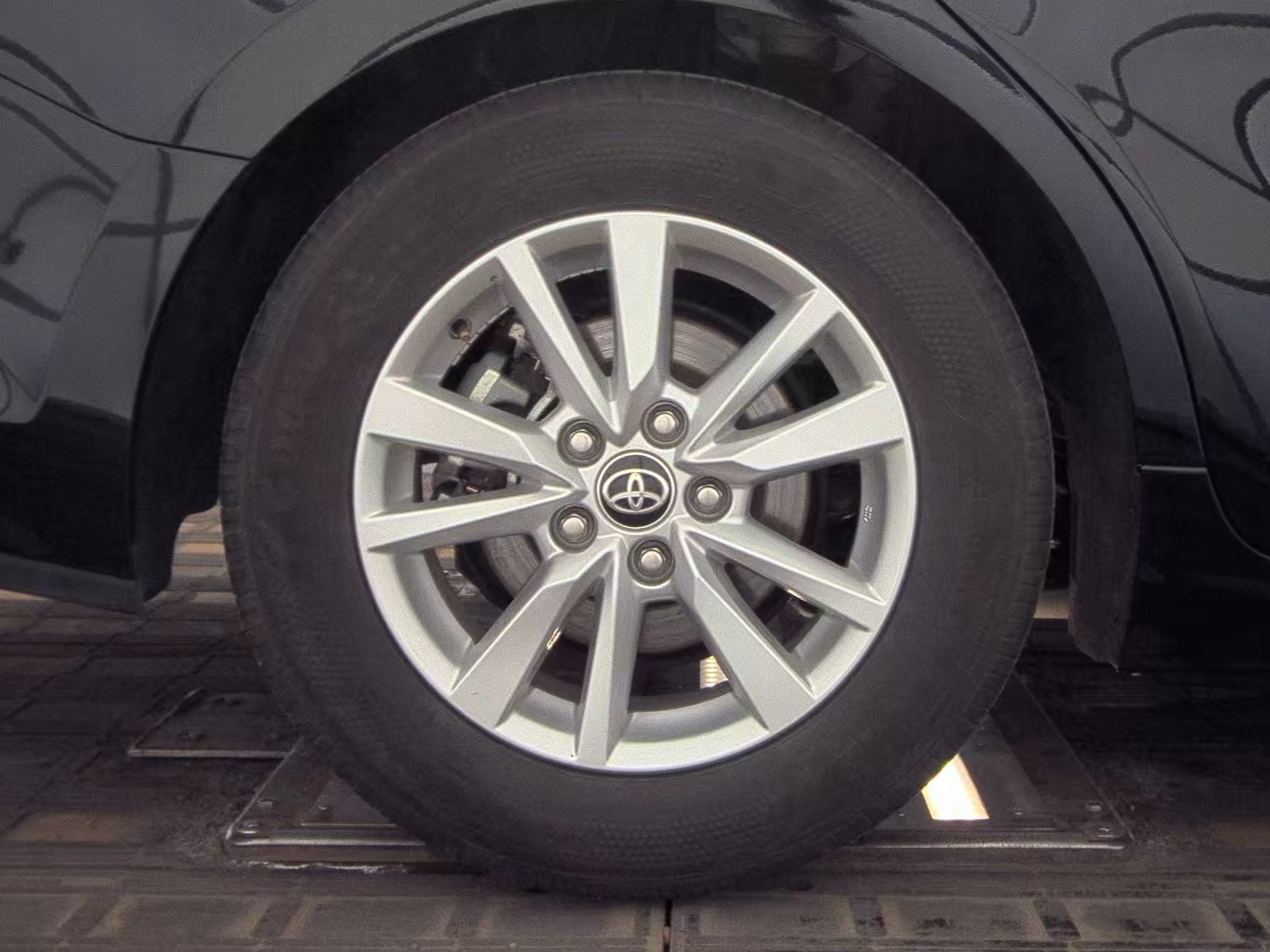 2025 Toyota Camry LE FWD