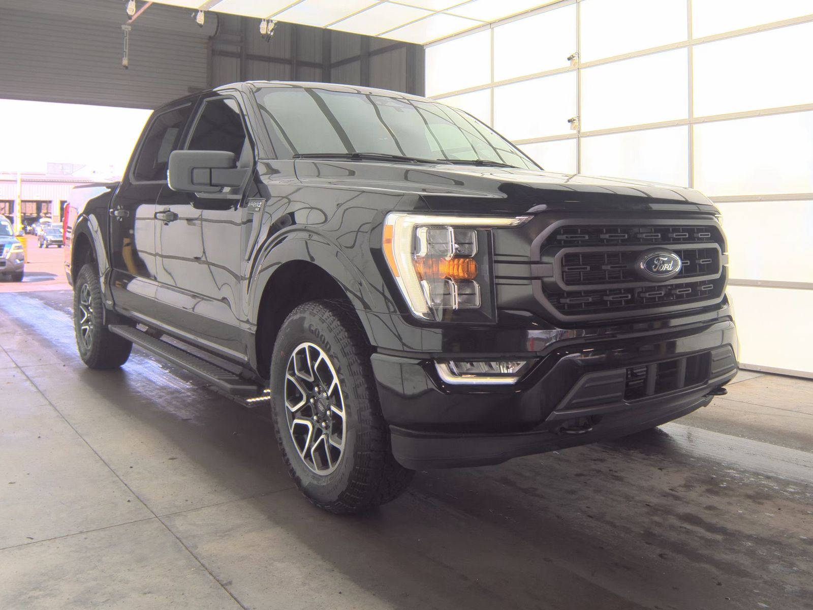 2023 Ford F-150 XLT AWD