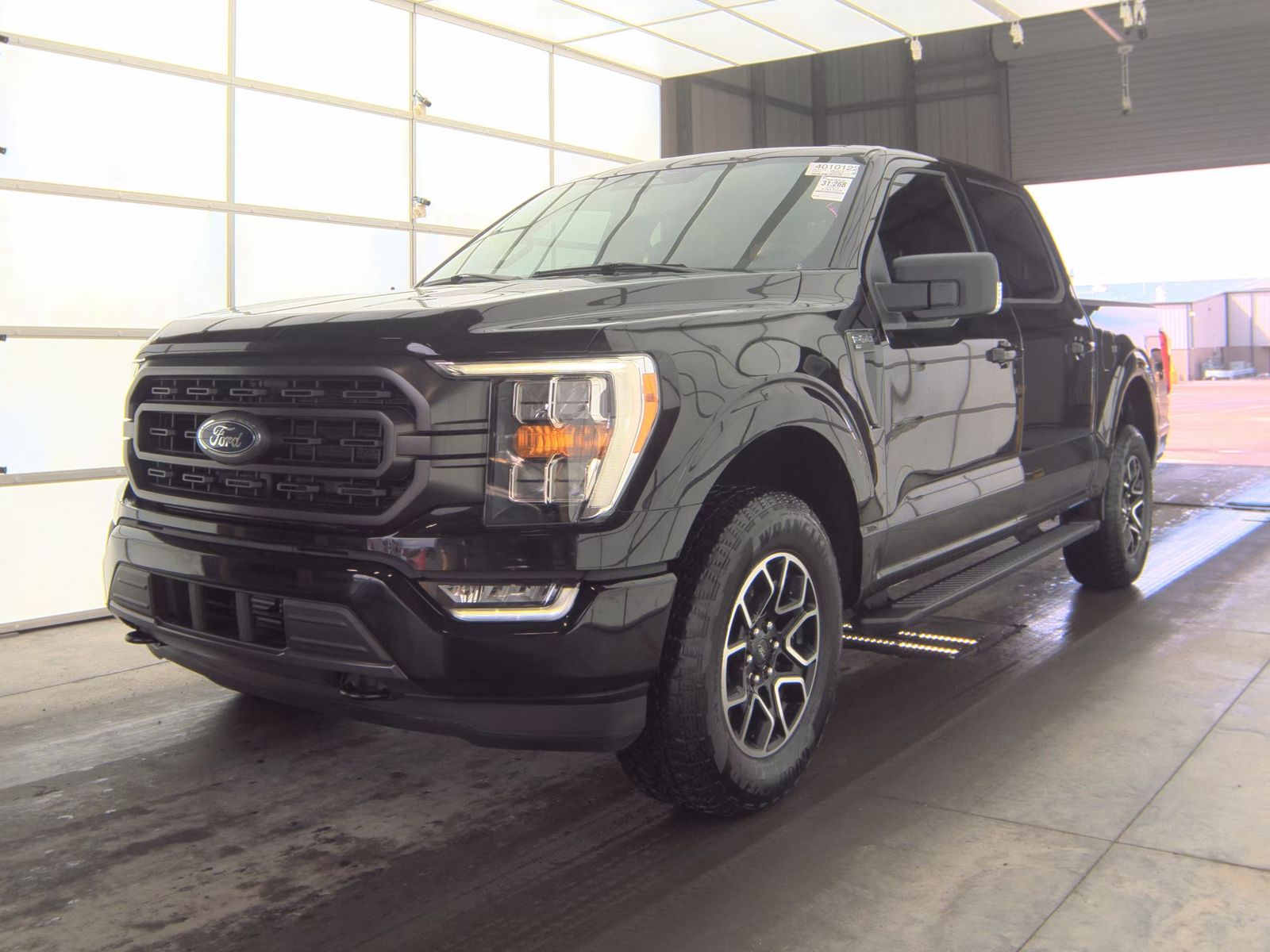 2023 Ford F-150 XLT AWD