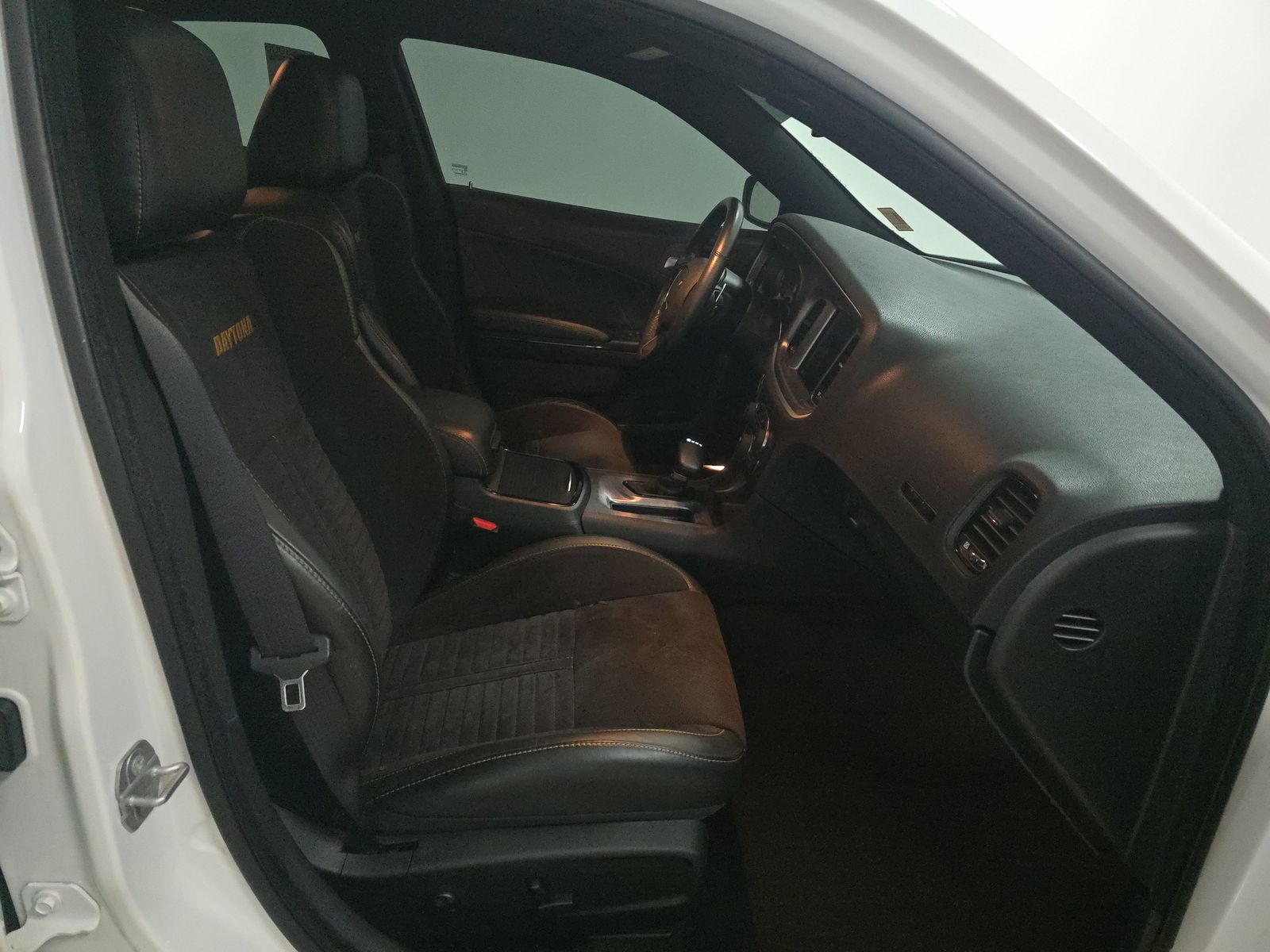 DODGE DAYTONA392 - 9