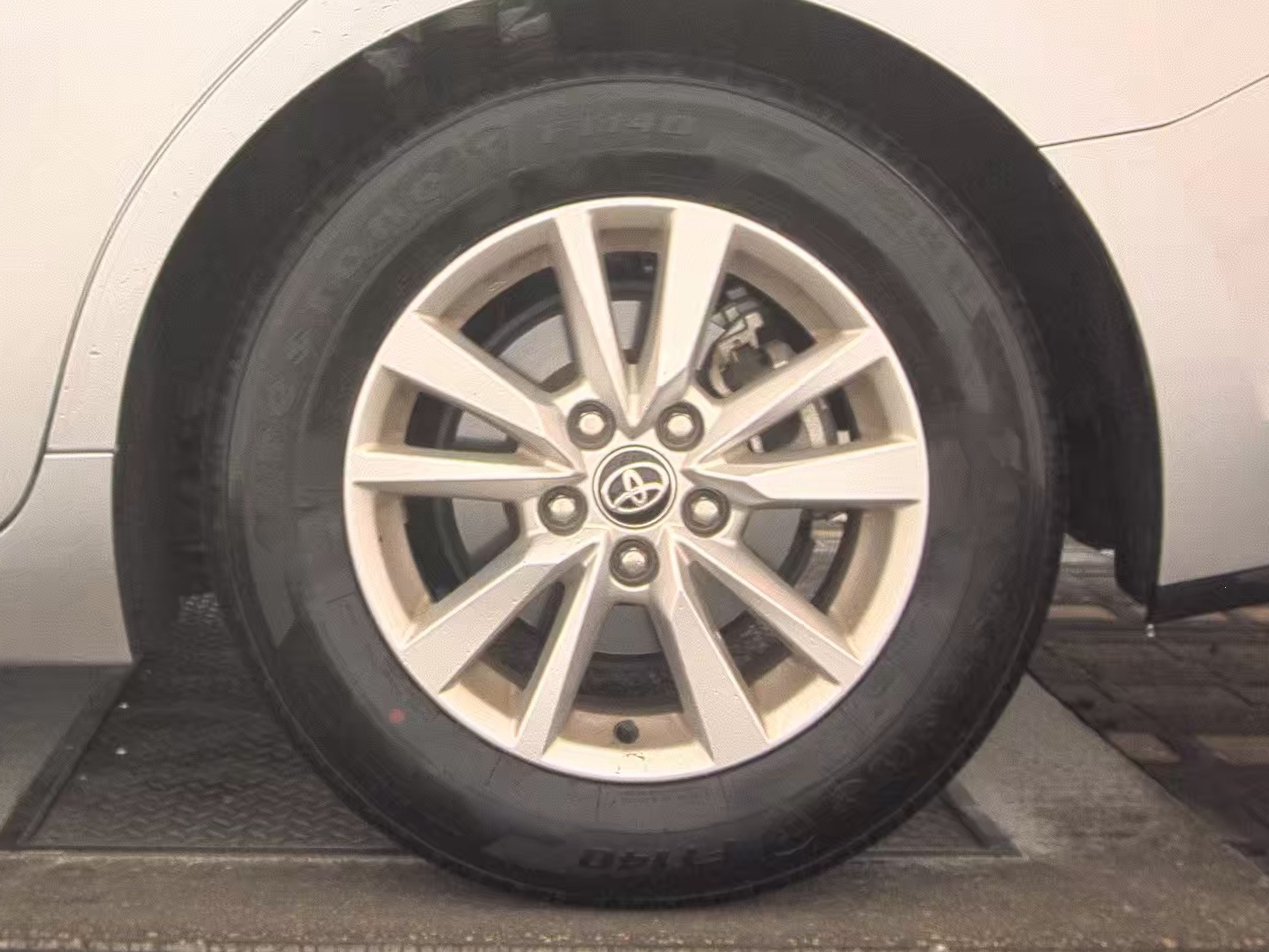 2025 Toyota Camry LE FWD