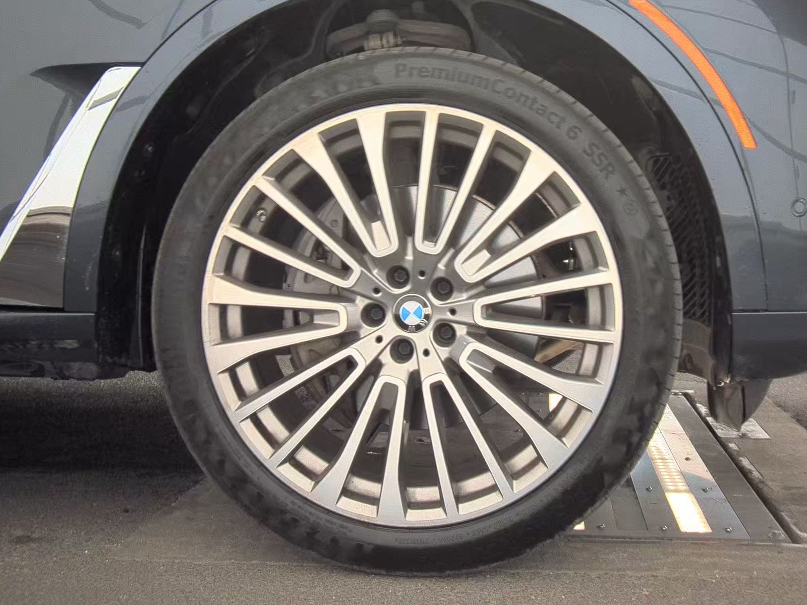 2020 BMW X7 xDrive40i AWD