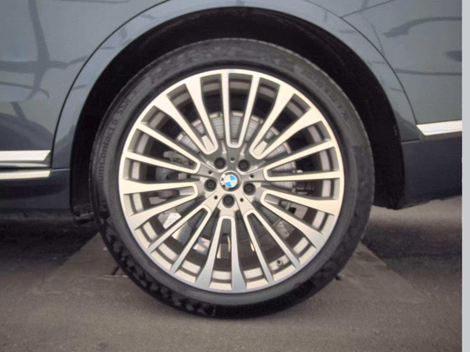 2020 BMW X7 xDrive40i AWD